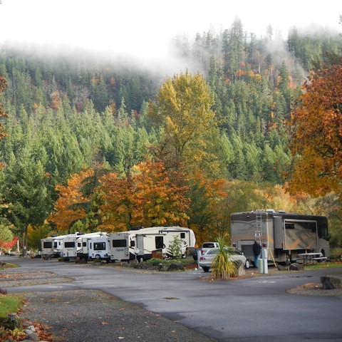 Casey’s Riverside RV Park